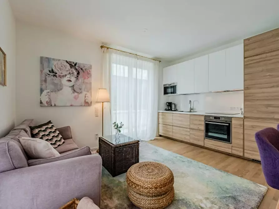 Immagine 1 di Appartamento in affitto  in Mühlenstraße a Berlin Friedrichshain