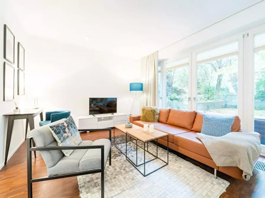 Immagine 1 di Appartamento in affitto  in Pappelallee a Berlin