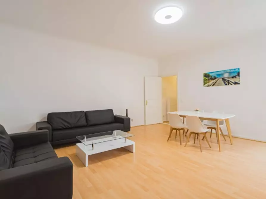 Immagine 2 di Appartamento in affitto  in Schivelbeiner Straße a Berlin