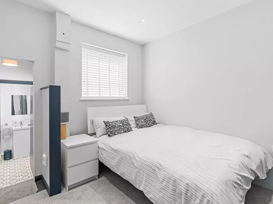 Immagine 3 di Appartamento in affitto  in Cranbury Place a 