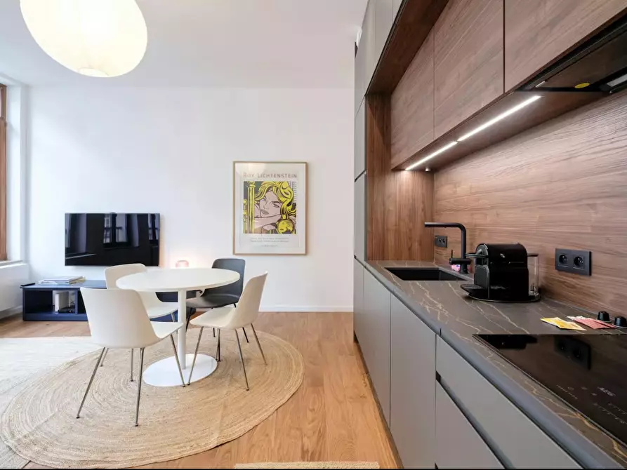 Immagine 2 di Appartamento in affitto  in Rue Duquesnoy a Bruxelles