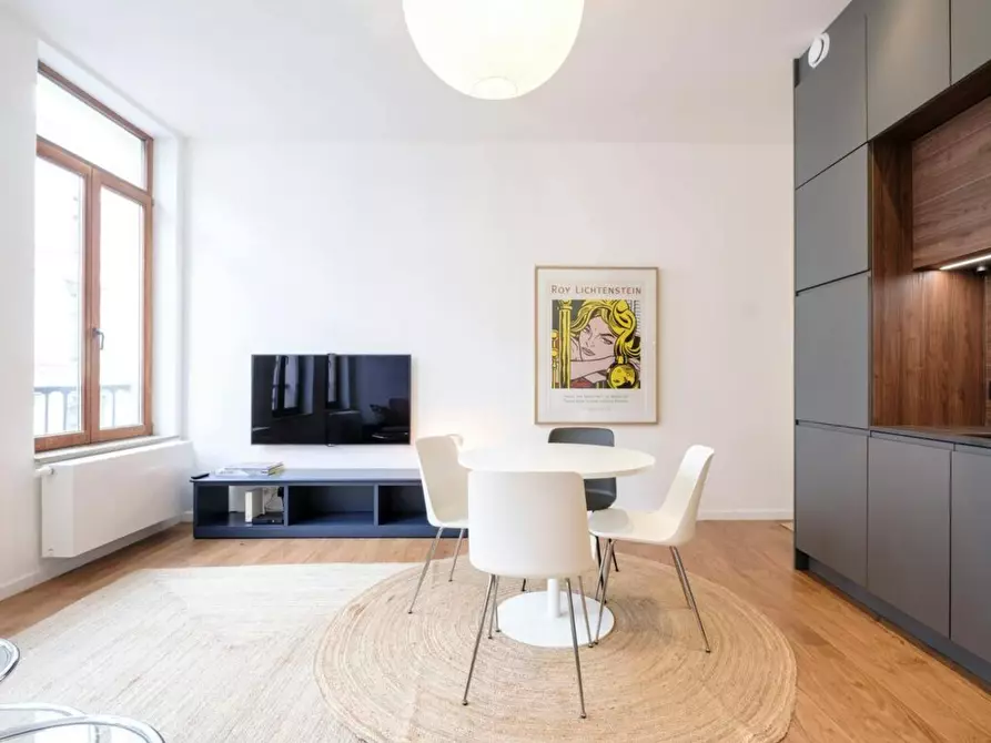 Immagine 9 di Appartamento in affitto  in Rue Duquesnoy a Bruxelles