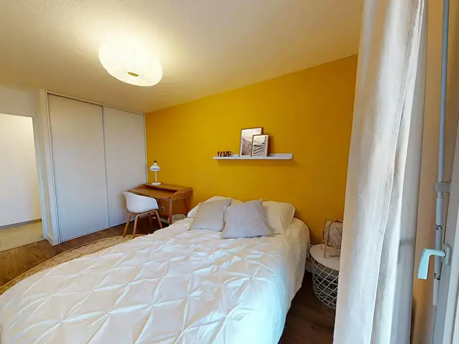 Immagine 1 di Camera in affitto  in Avenue Roger Salengro a Villeurbanne