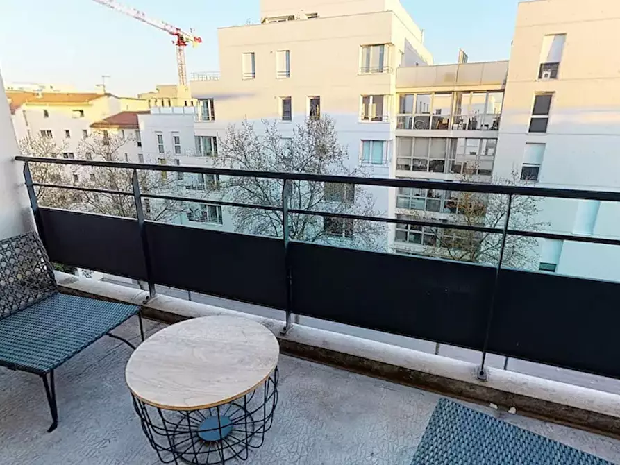 Immagine 2 di Camera in affitto  in Avenue Roger Salengro a Villeurbanne
