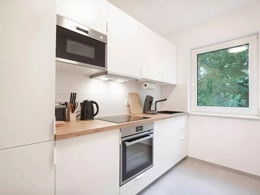 Immagine 4 di Appartamento in affitto  in Eckampstraße a Düsseldorf