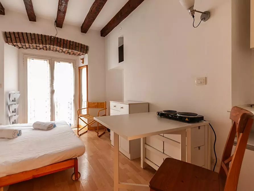 Immagine 2 di Appartamento in affitto  in Via Felice Casati a Milano