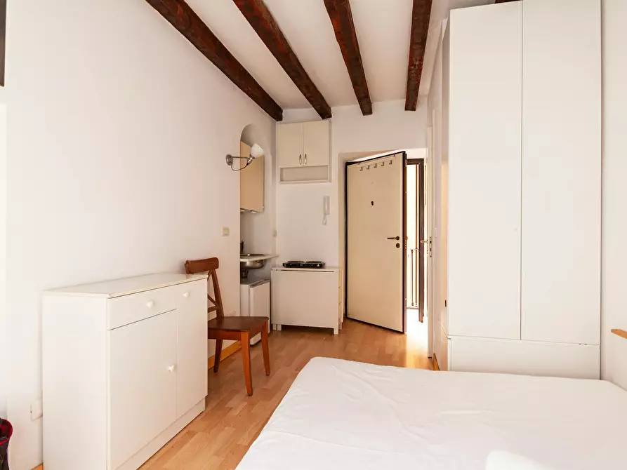 Immagine 5 di Appartamento in affitto  in Via Felice Casati a Milano