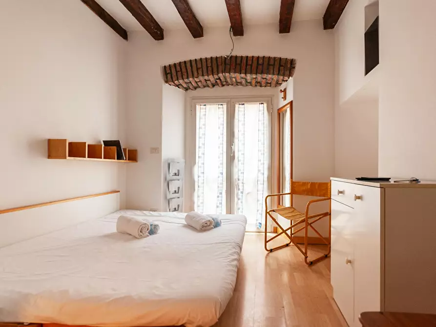 Immagine 1 di Appartamento in affitto  in Via Felice Casati a Milano