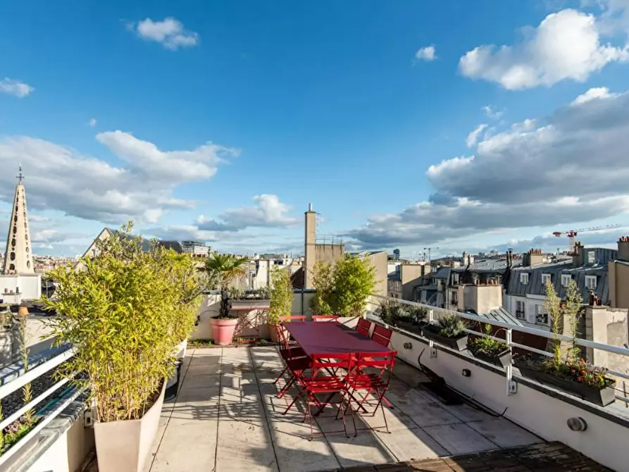 Immagine 1 di Appartamento in affitto  in Rue des Deux Ponts a Paris