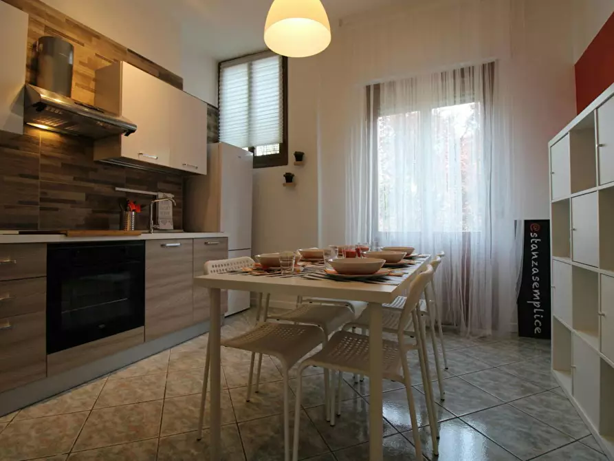 Immagine 5 di Camera in affitto  in Via Bligny a Brescia