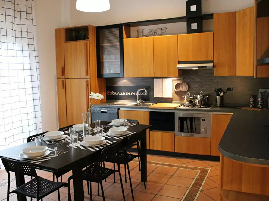 Immagine 7 di Camera in affitto  in Via Ambaraga a Brescia