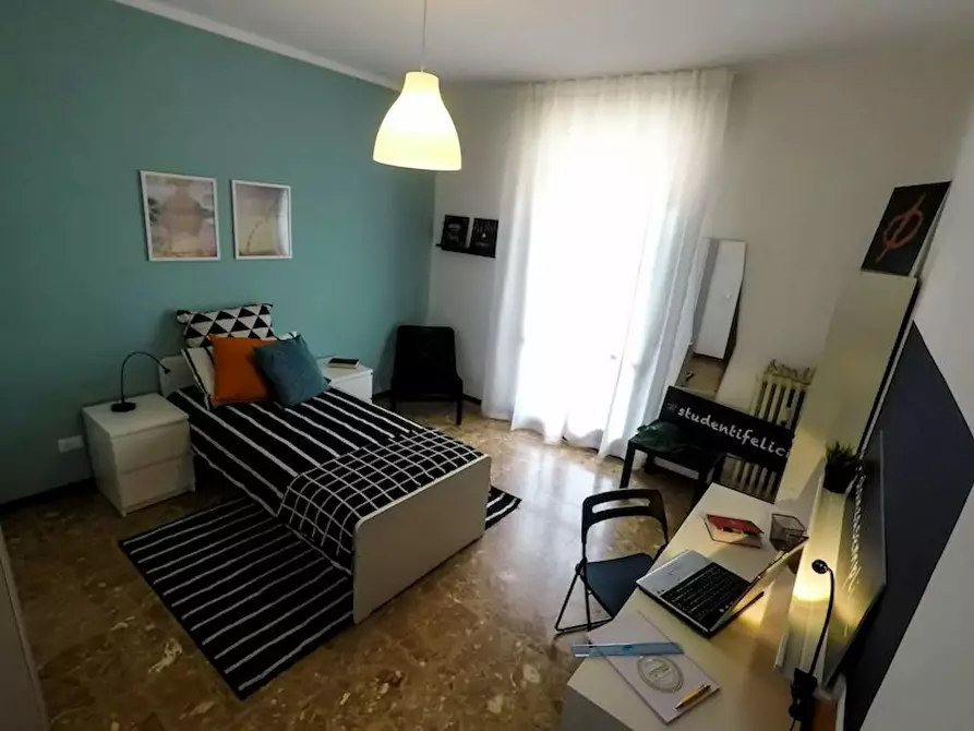 Immagine 3 di Camera in affitto  in Via Bligny a Brescia