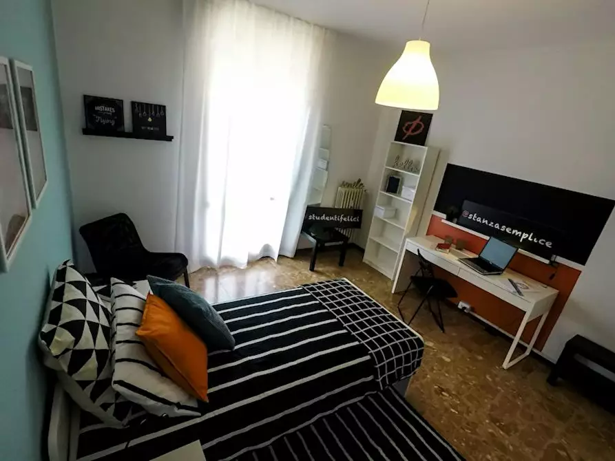 Immagine 2 di Camera in affitto  in Via Bligny a Brescia