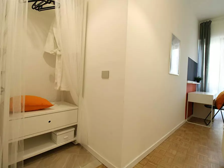 Immagine 2 di Camera in affitto  in Via Guido Zadei a Brescia