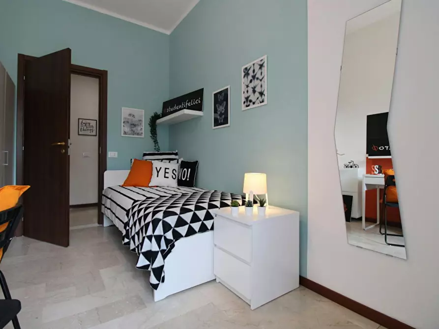 Immagine 3 di Camera in affitto  in Via Bligny a Brescia