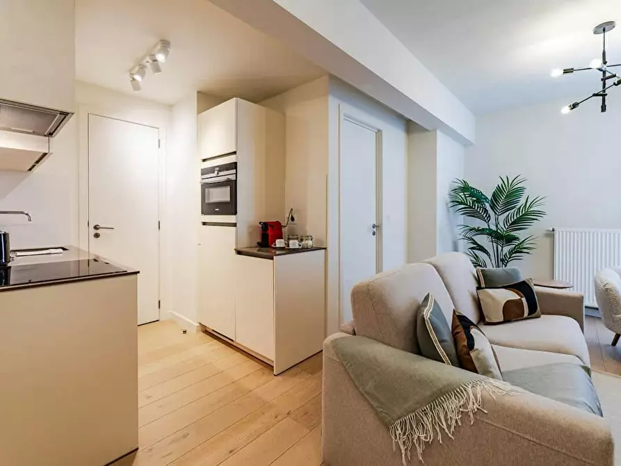 Immagine 10 di Appartamento in affitto  in Boulevard Auguste Reyers a Schaerbeek