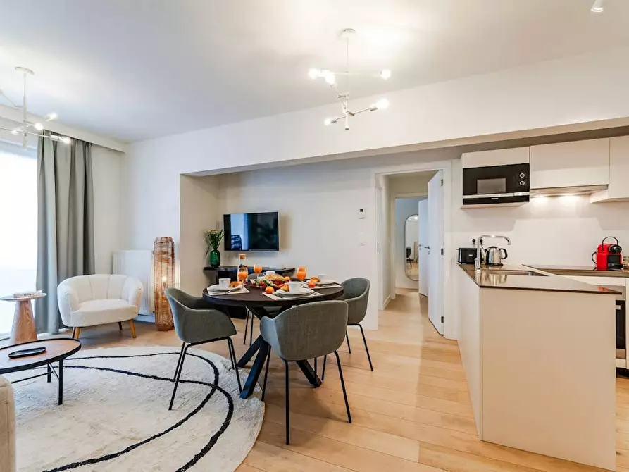 Immagine 1 di Appartamento in affitto  in Boulevard Auguste Reyers a Schaerbeek