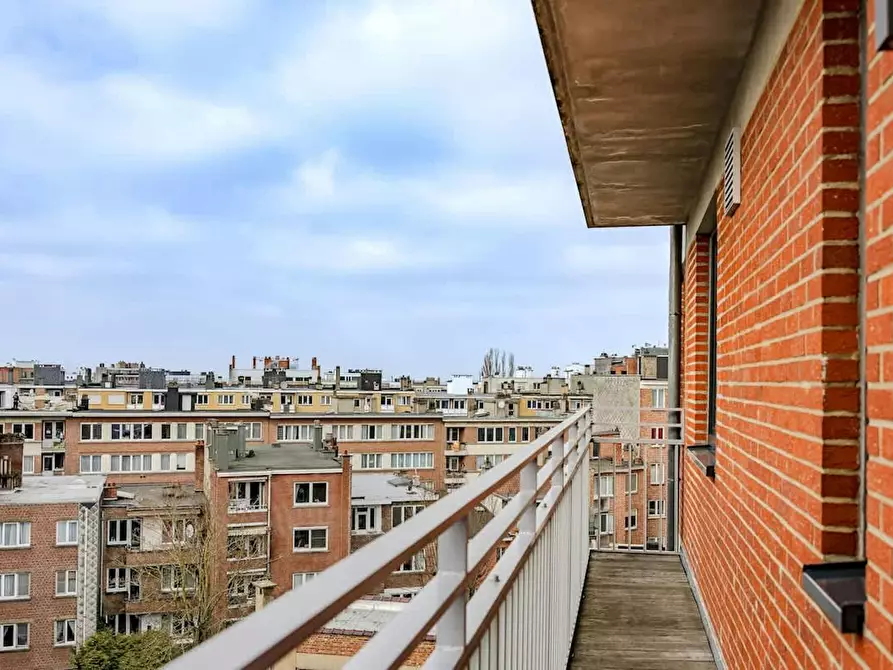 Immagine 5 di Appartamento in affitto  in Boulevard Auguste Reyers a Schaerbeek