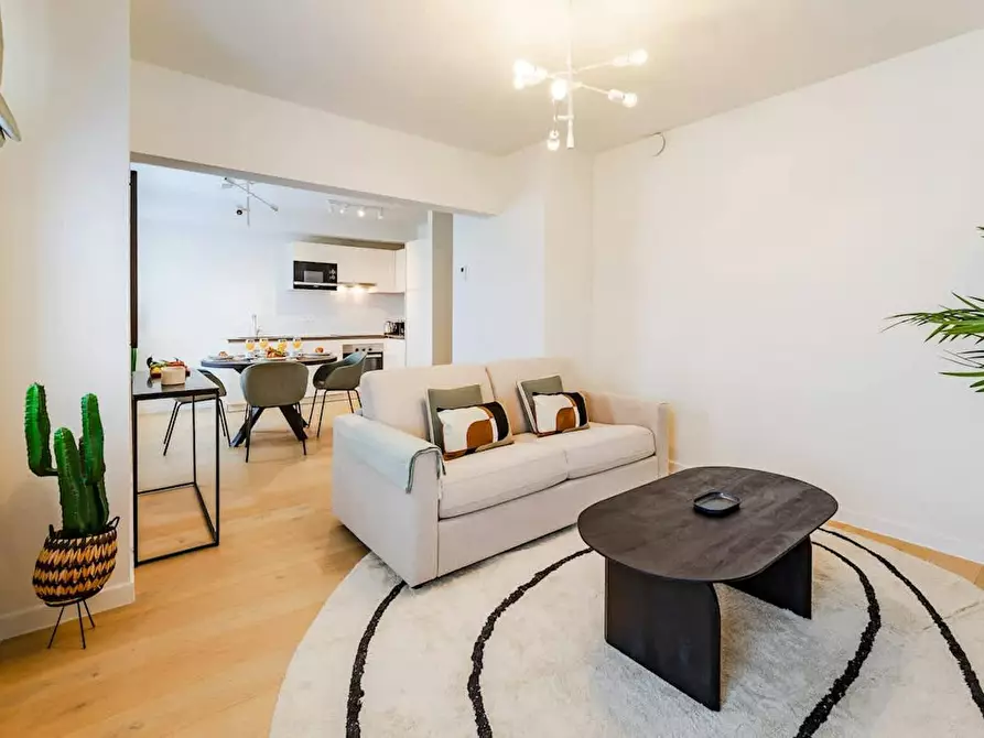 Immagine 6 di Appartamento in affitto  in Boulevard Auguste Reyers a Schaerbeek