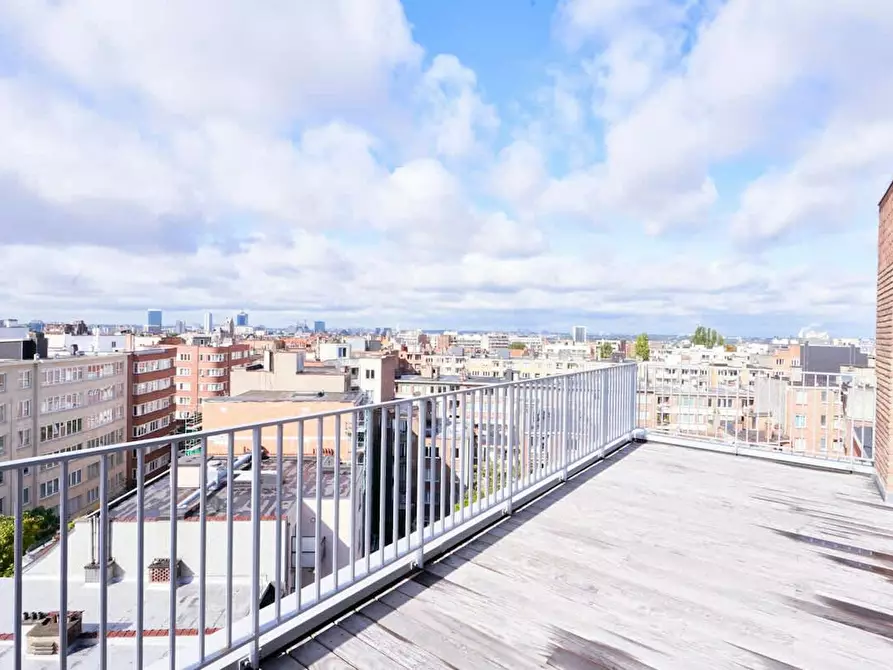 Immagine 5 di Appartamento in affitto  in Boulevard Auguste Reyers a Schaerbeek