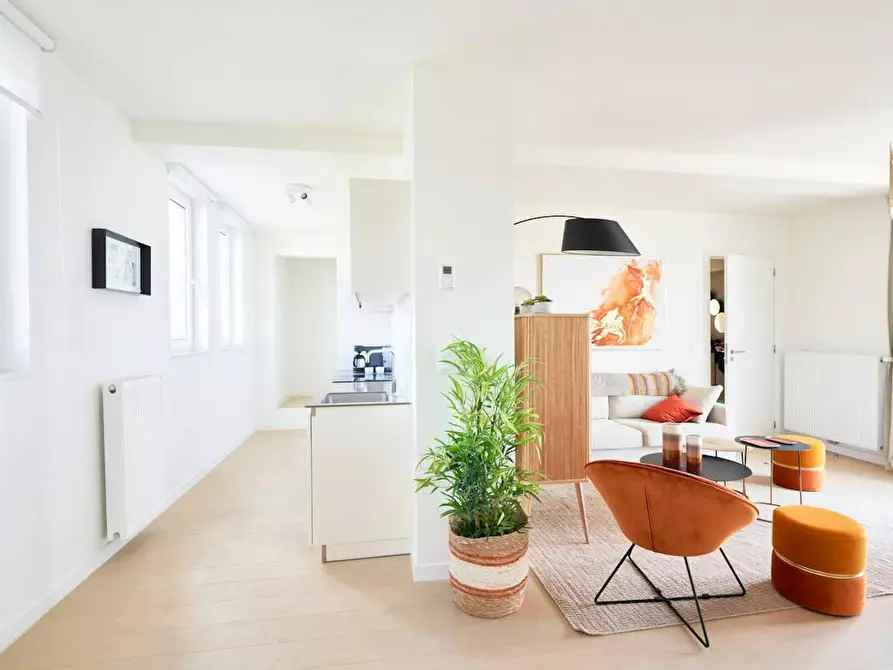 Immagine 2 di Appartamento in affitto  in Boulevard Auguste Reyers a Schaerbeek