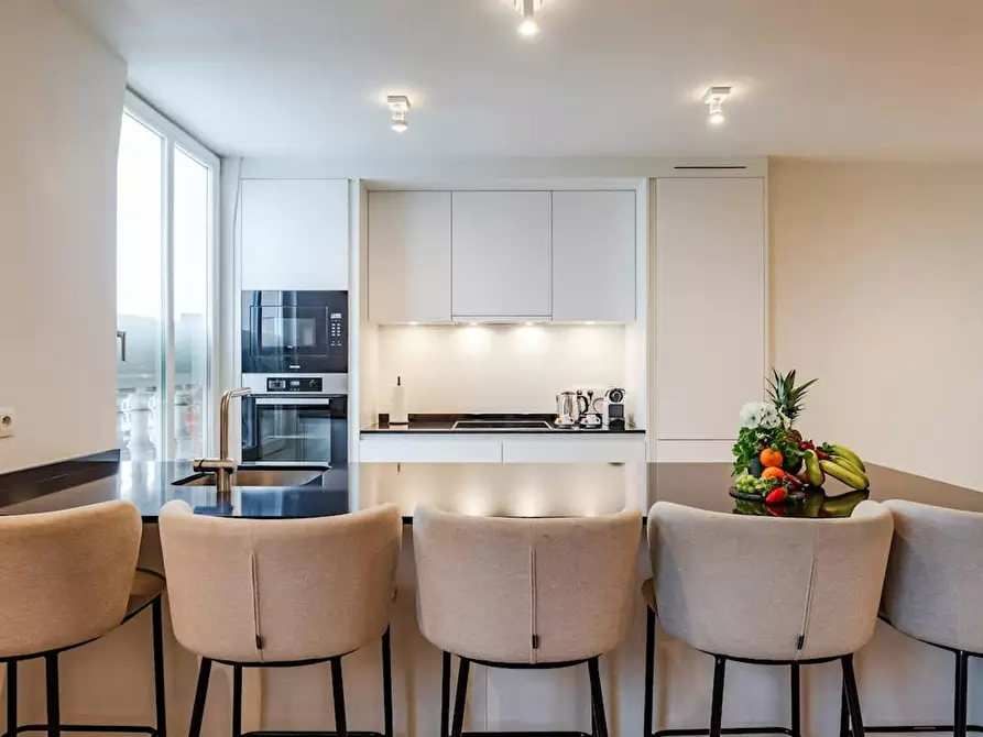Immagine 2 di Appartamento in affitto  in Sint Michielswarande a Etterbeek