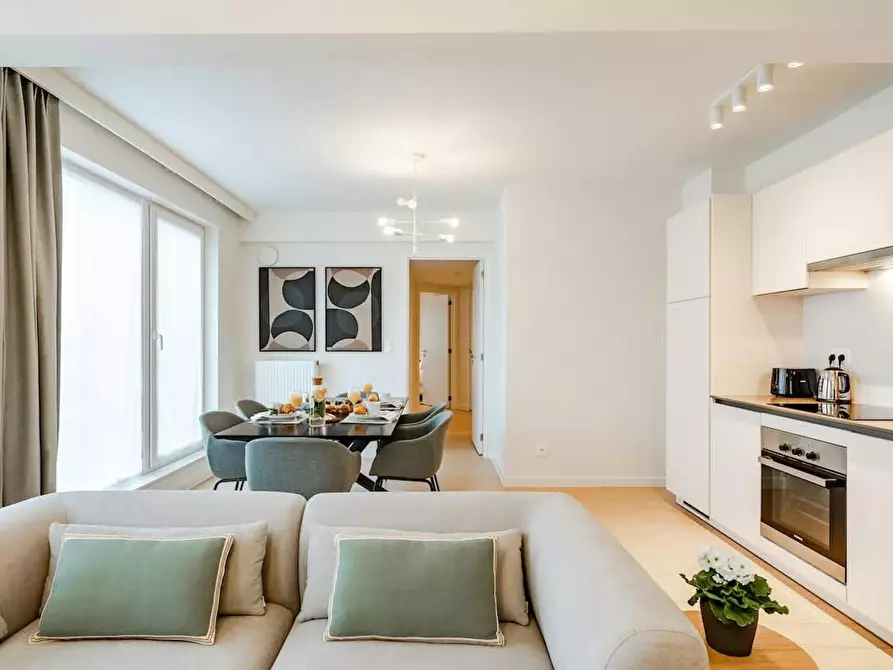 Immagine 5 di Appartamento in affitto  in Boulevard Auguste Reyers a Schaerbeek
