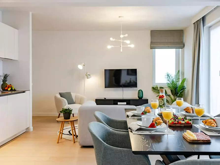 Immagine 2 di Appartamento in affitto  in Boulevard Auguste Reyers a Schaerbeek