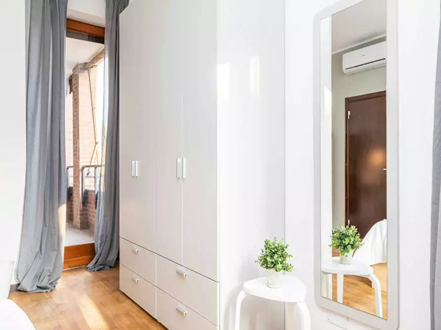 Immagine 8 di Camera in affitto  in Viale Tibaldi a Milano