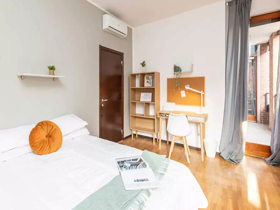 Immagine 6 di Camera in affitto  in Viale Tibaldi a Milano