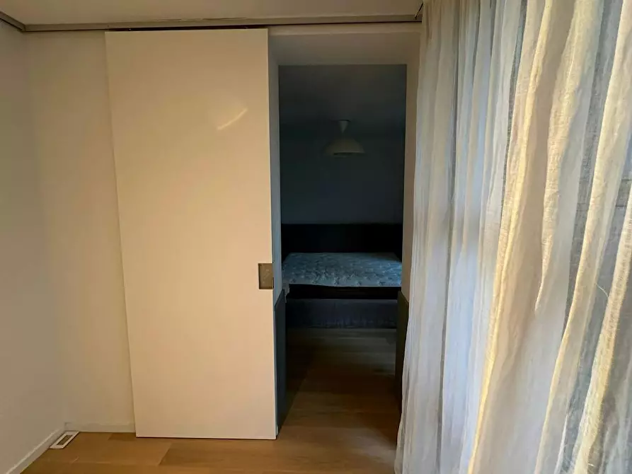 Immagine 3 di Camera in affitto  in Avenue Brillat-Savarin a Ixelles