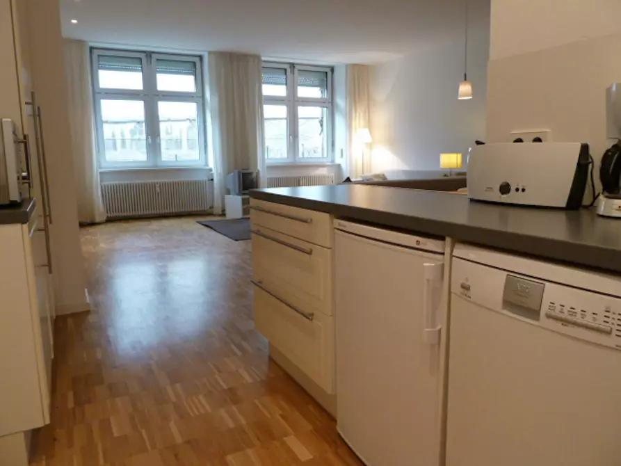 Immagine 6 di Appartamento in affitto  in Kurfürstenstraße a Berlin