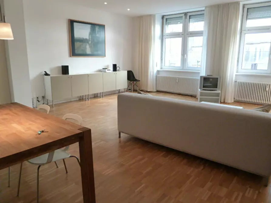 Immagine 1 di Appartamento in affitto  in Kurfürstenstraße a Berlin