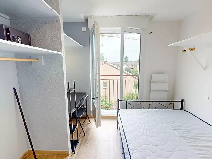 Immagine 2 di Camera in affitto  in Rue du Martinet a Gaillard