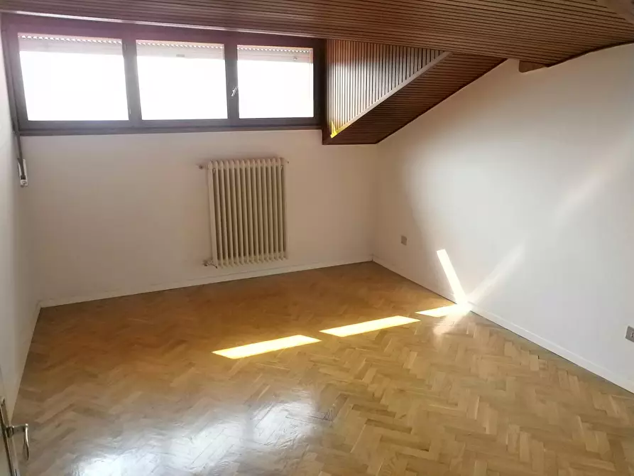 Immagine 3 di Camera in affitto  in Via Castelbarco a Trento