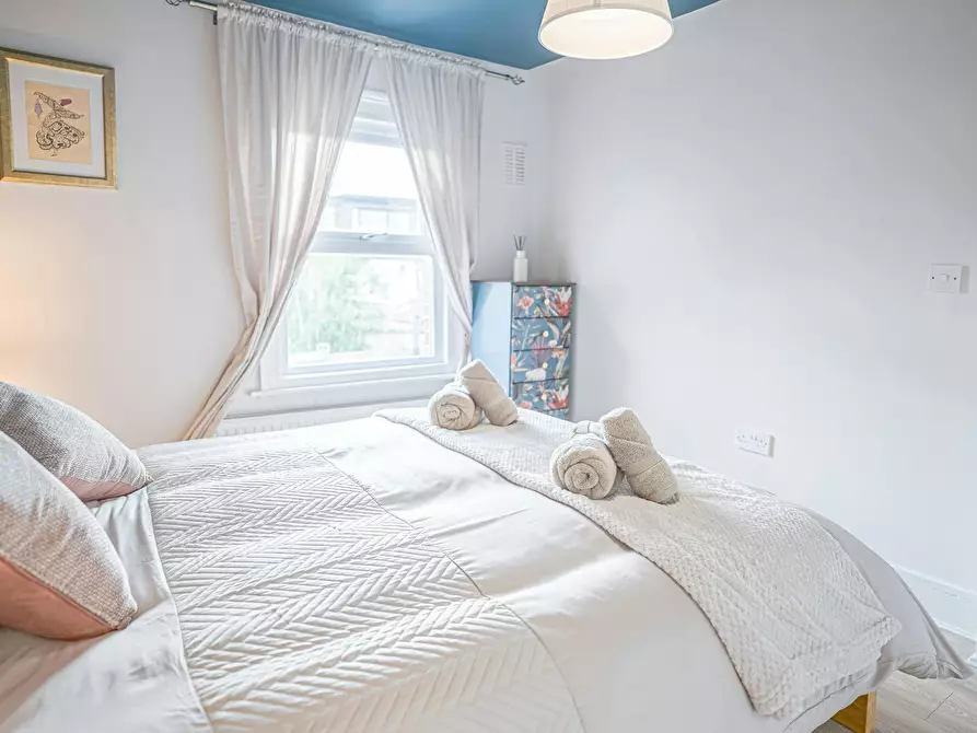 Immagine 5 di Casa indipendente in affitto  in Warberry Road a Tottenham