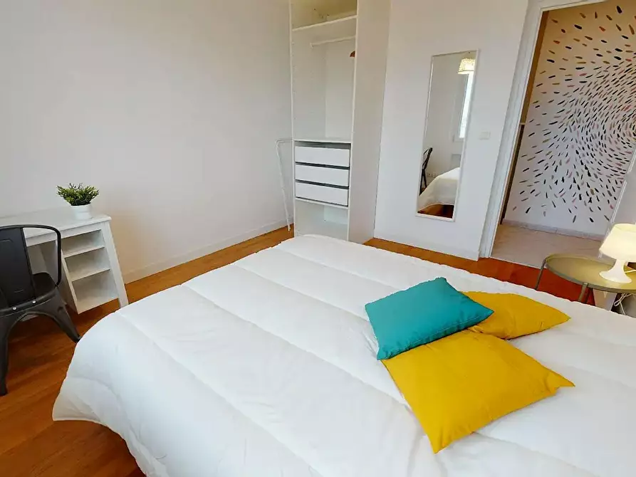Immagine 1 di Camera in affitto  in Rue Charles Montaland a Villeurbanne
