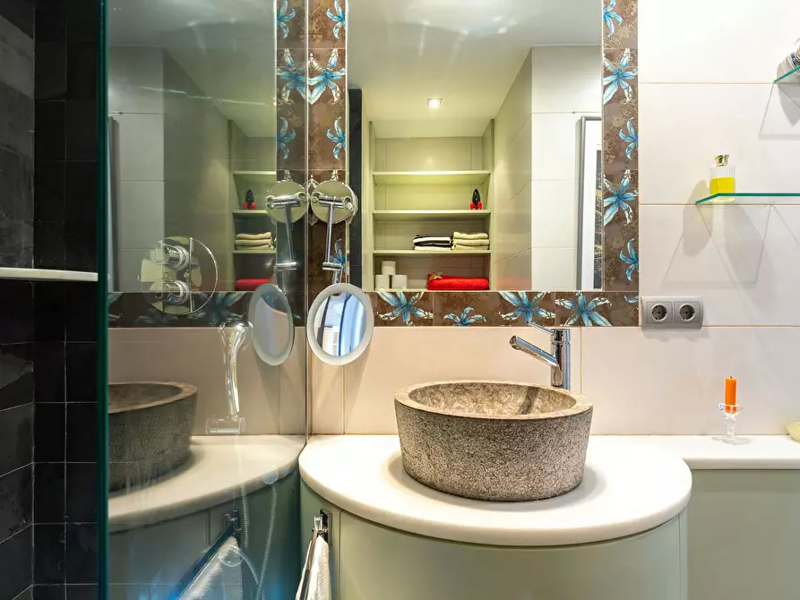 Immagine 3 di Appartamento in affitto  in Avinguda del Paral·lel a Barcelona