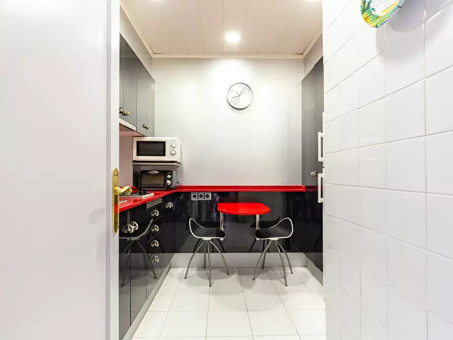 Immagine 9 di Appartamento in affitto  in Avinguda del Paral·lel a Barcelona