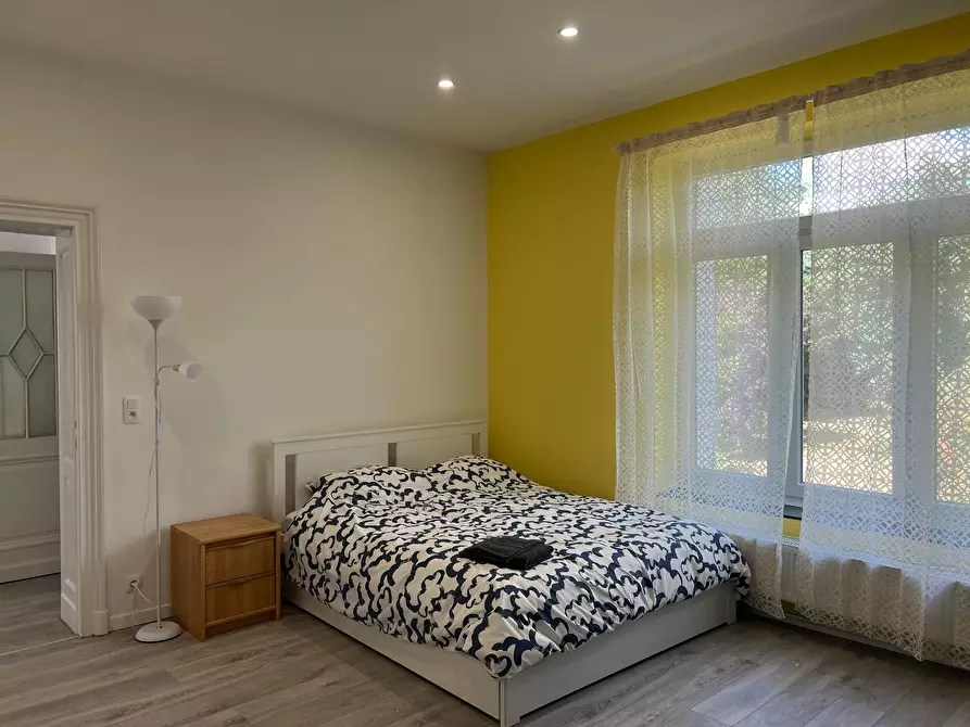 Immagine 1 di Camera in affitto  in Rue Hanoteau a Gilly