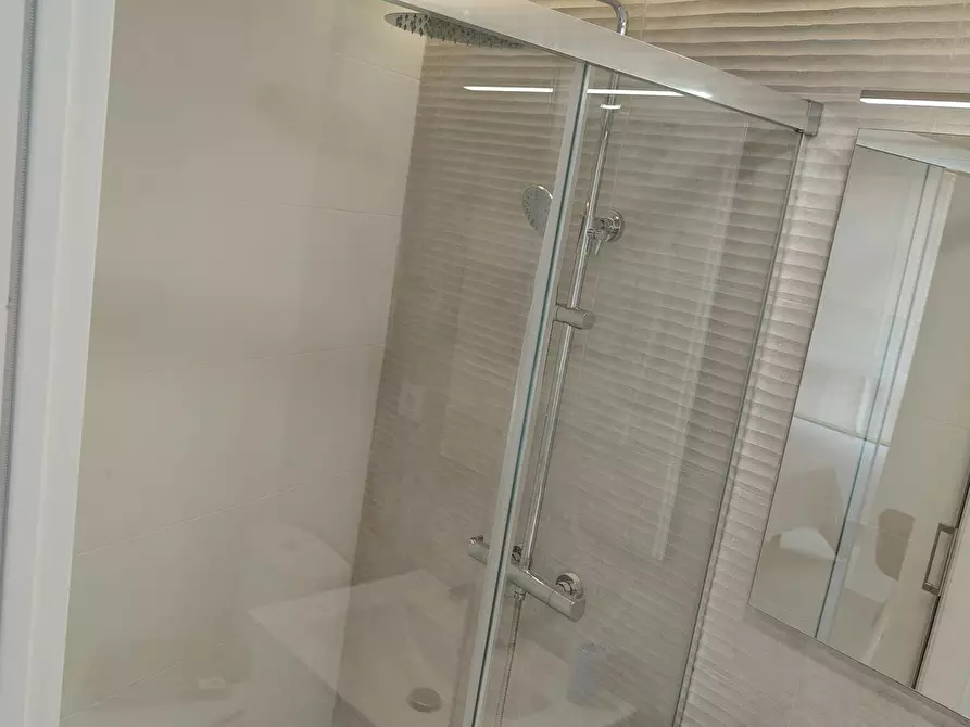 Immagine 10 di Camera in affitto  in Calle Llanos a Murcia