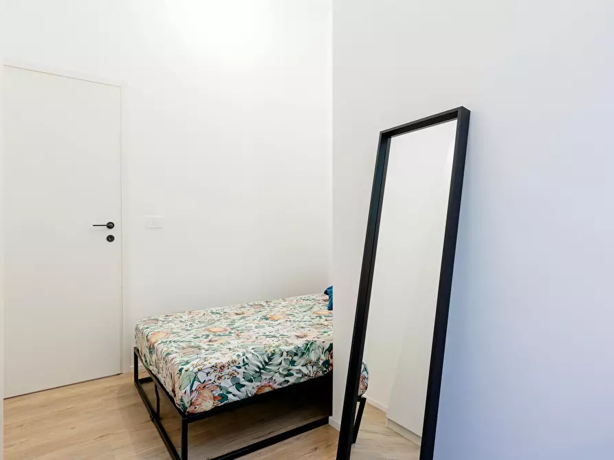 Immagine 2 di Camera in affitto  in Via Don Giovanni Bosco a Milano