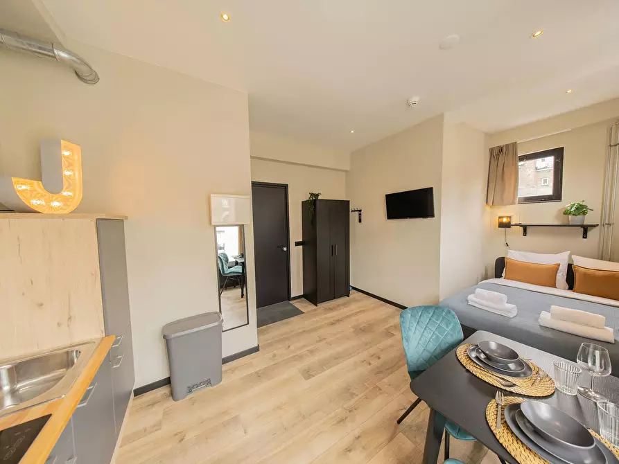 Immagine 4 di Appartamento in affitto  in Binnenrotte a Rotterdam