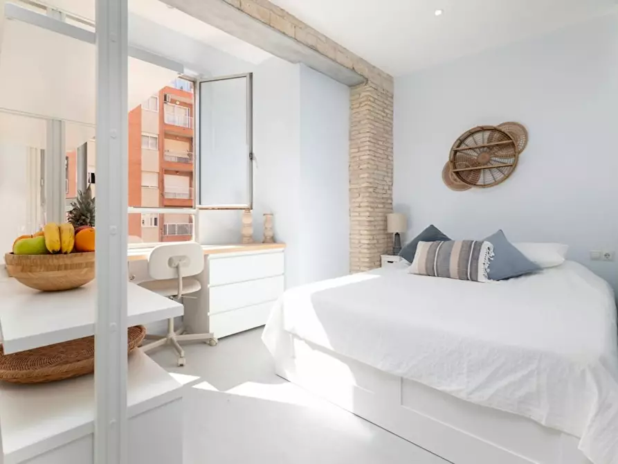 Immagine 2 di Appartamento in affitto  in Carrer de Francesc Cubells a Valencia