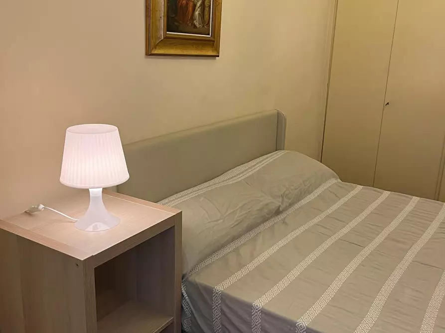 Immagine 1 di Camera in affitto  in Via Silvio Pellico a Torino