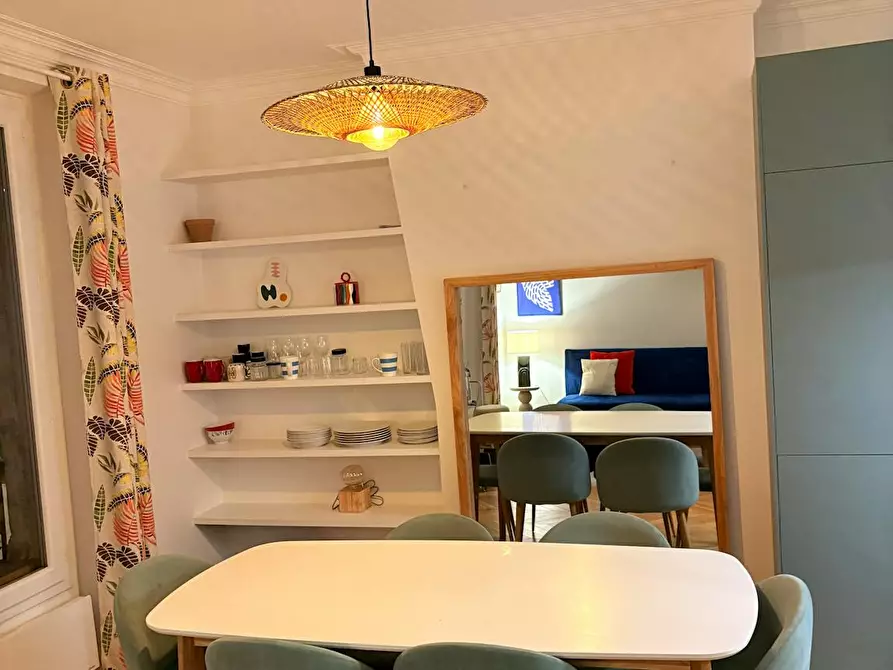 Immagine 8 di Casa indipendente in affitto  in Rue Marcadet a Paris 18
