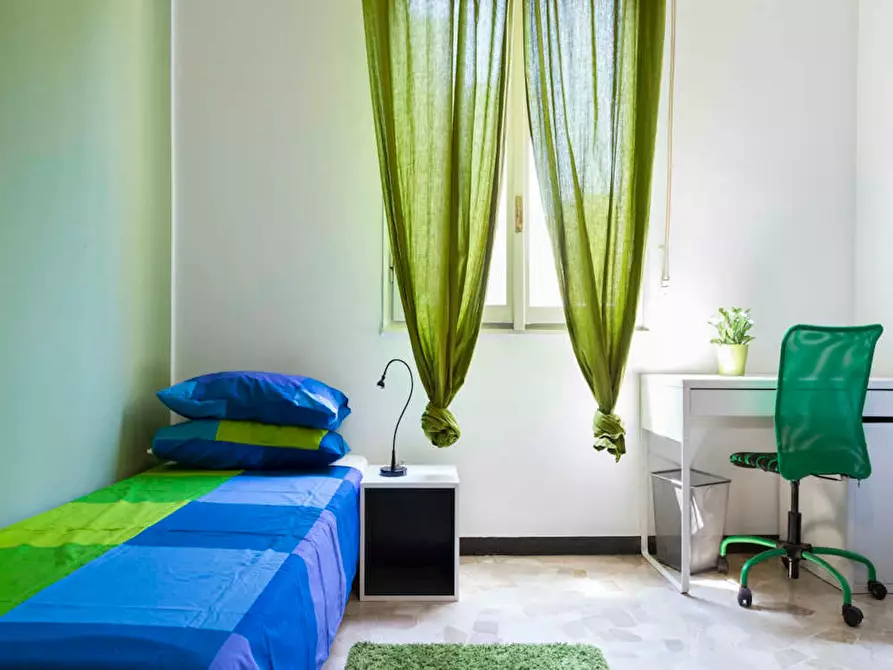 Immagine 2 di Camera in affitto  in Via Salvatore Barzilai a Milano