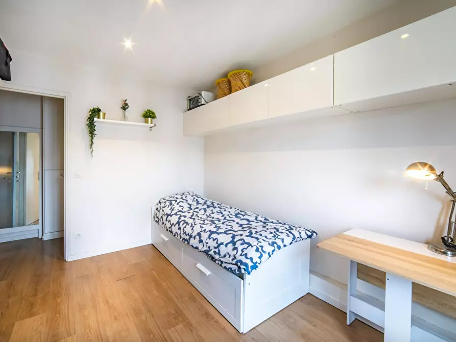 Immagine 1 di Appartamento in affitto  in Rue de Montreuil a Paris