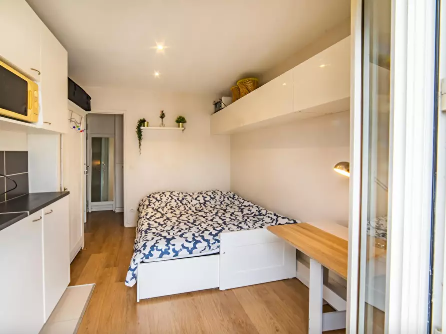 Immagine 2 di Appartamento in affitto  in Rue de Montreuil a Paris