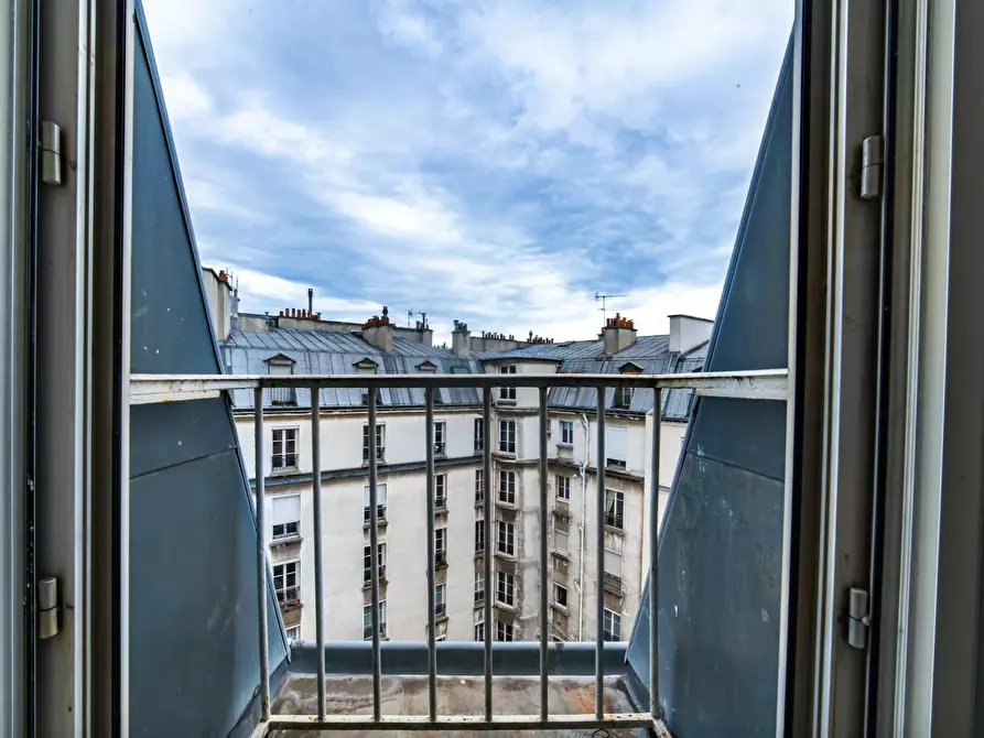 Immagine 3 di Appartamento in affitto  in Rue de Montreuil a Paris